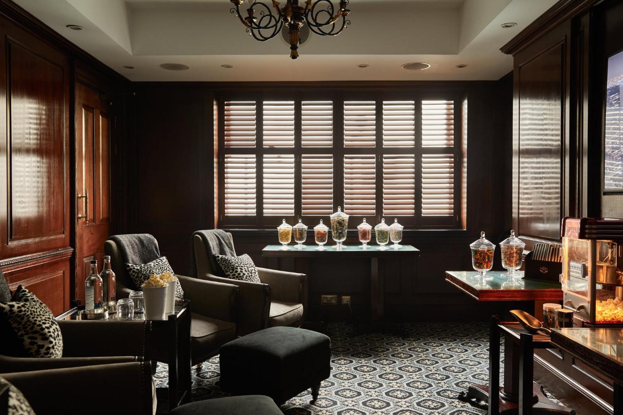 41 Hotel Londen Buitenkant foto The interior of the Mandarin Oriental Bar