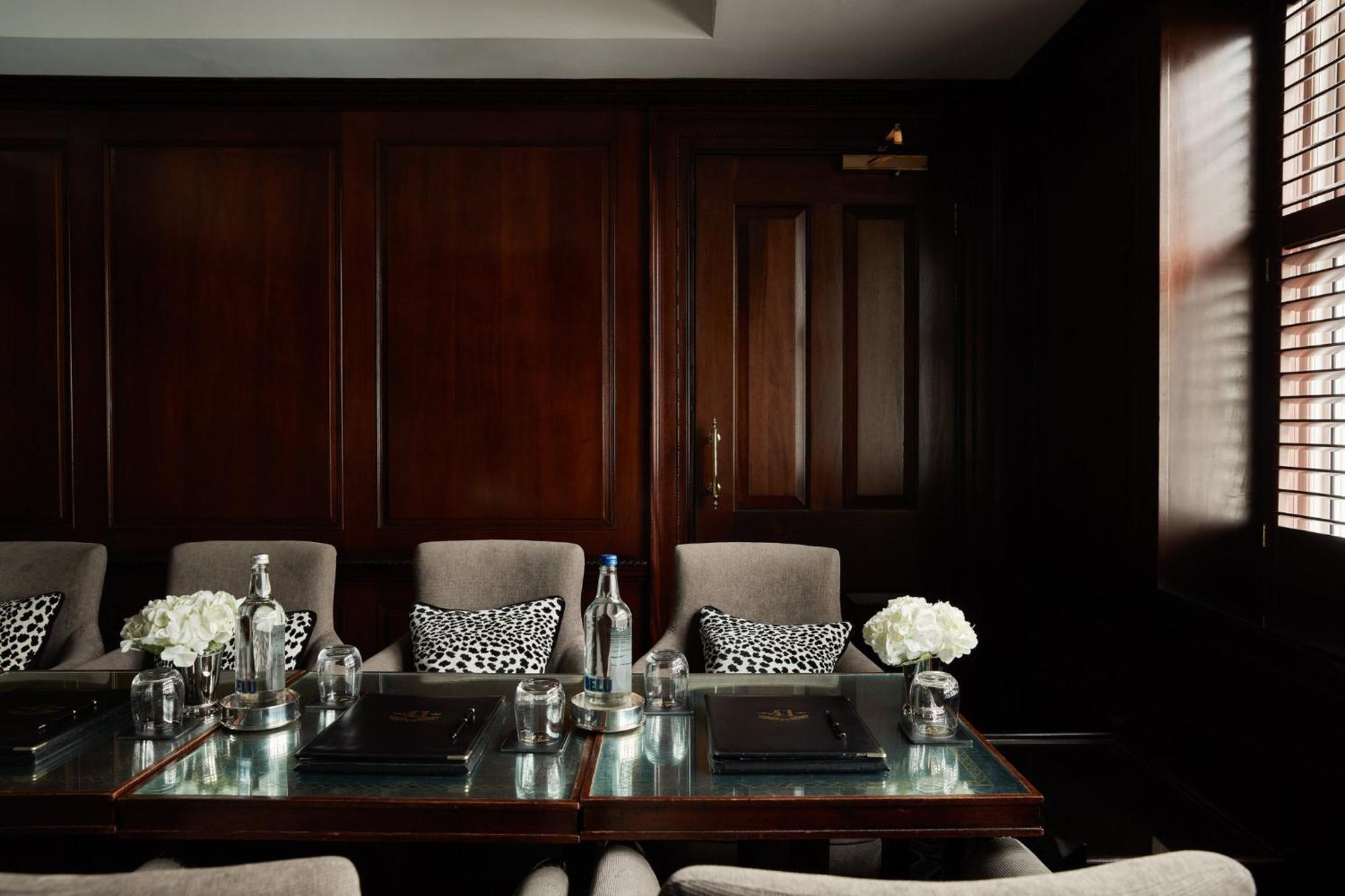 41 Hotel Londen Buitenkant foto The boardroom at the London office
