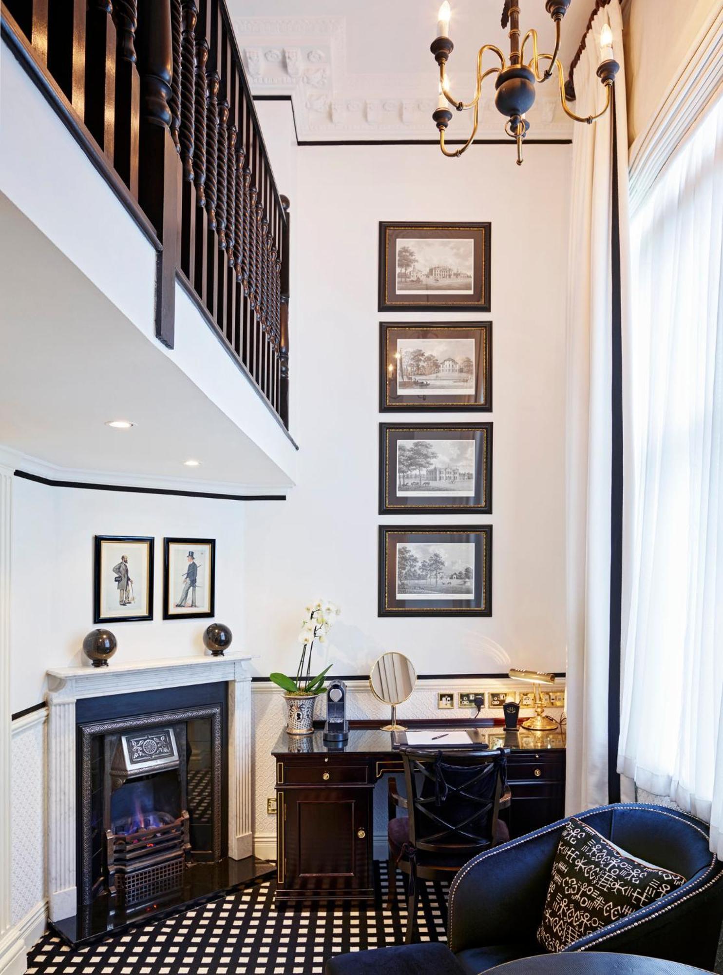 41 Hotel Londen Buitenkant foto Interior of the house