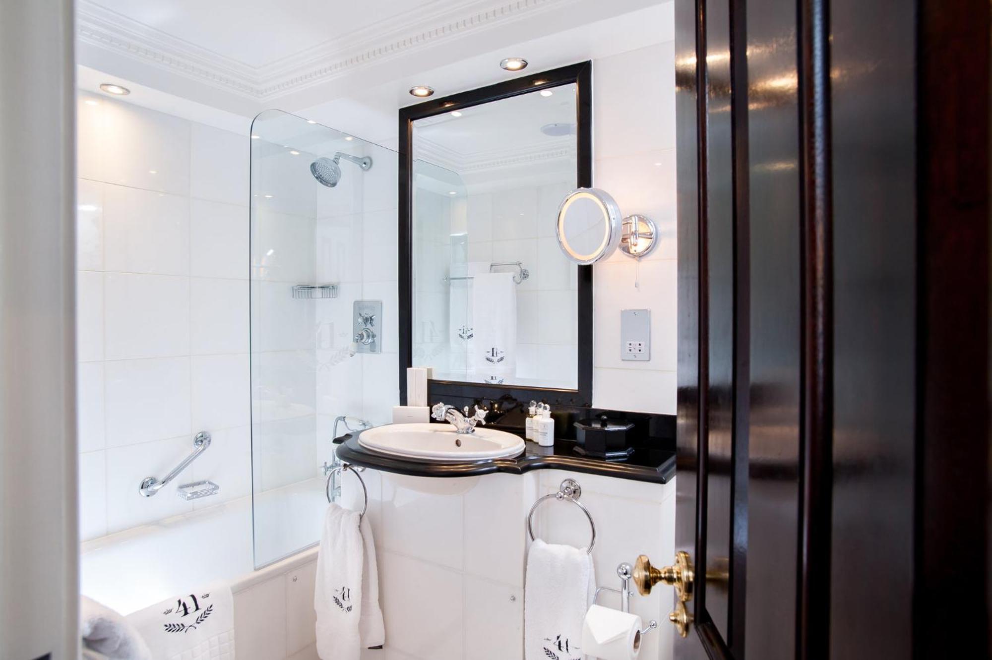 41 Hotel Londen Buitenkant foto Bathroom